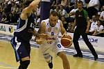 ÚSPĚŠNÝ VSTUP. Děčínští basketbalisté porazili Kolín a v sérii vedou 1:0.