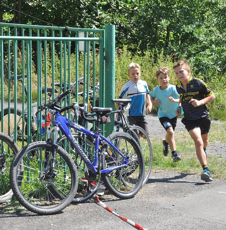 TRIATLON. Varnsdorf hostil již 9. ročník Northco Bartys triatlonu.