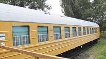 Netradiční ubytování nabízí Pivovar Kocour ve Varnsdorfu. Zájemci se tam mohou ubytovat ve vlakových kupé, k dispozici jsou dva vagony.