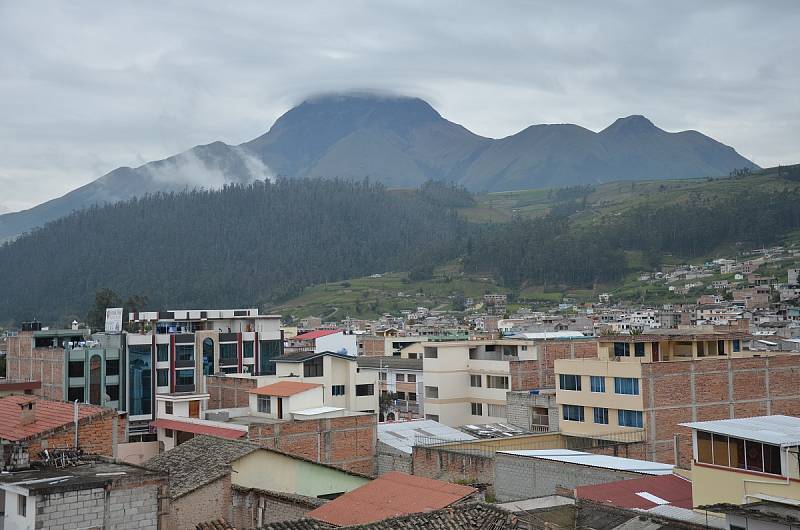 Sopka Riobamba na Otavalem nám díky ústavičnému dešti zůstala zapovězena