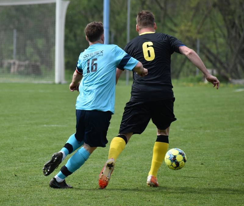 I.B třída: Chuderov - Dobkovice 0:3.