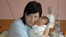 Alexandře Derynkové z Děčína se v ústecké porodnici 29. října v 17.55 hodin narodil syn Viktor. Měřil 53 cm a vážil 3,8 kg.