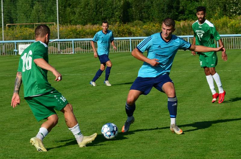 Derby lépe zvládl Vilémov (zelené dresy), který vyhrál na půdě Jílového 4:1.