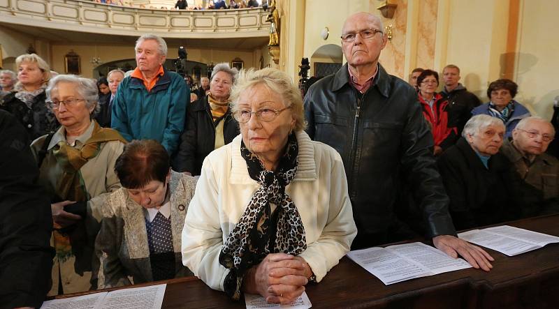 Zdevastovaný kostel v Markvarticích se podařilo zachránit.