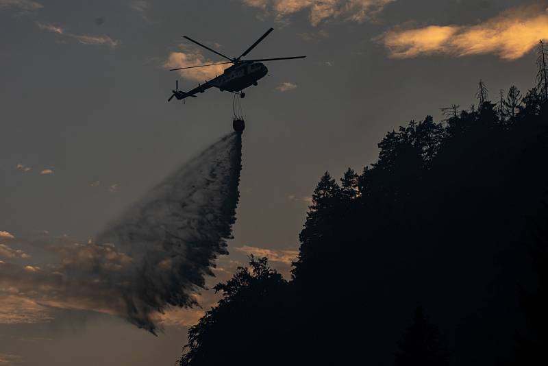 Požár v Českém Švýcarsku, pondělí 1. srpna.