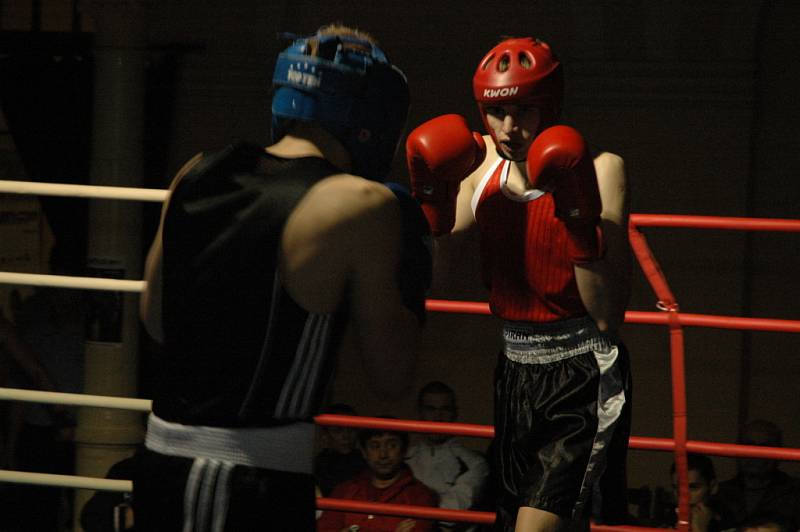 START. V Děčíně odstartovalo MČR juniorů v boxu.