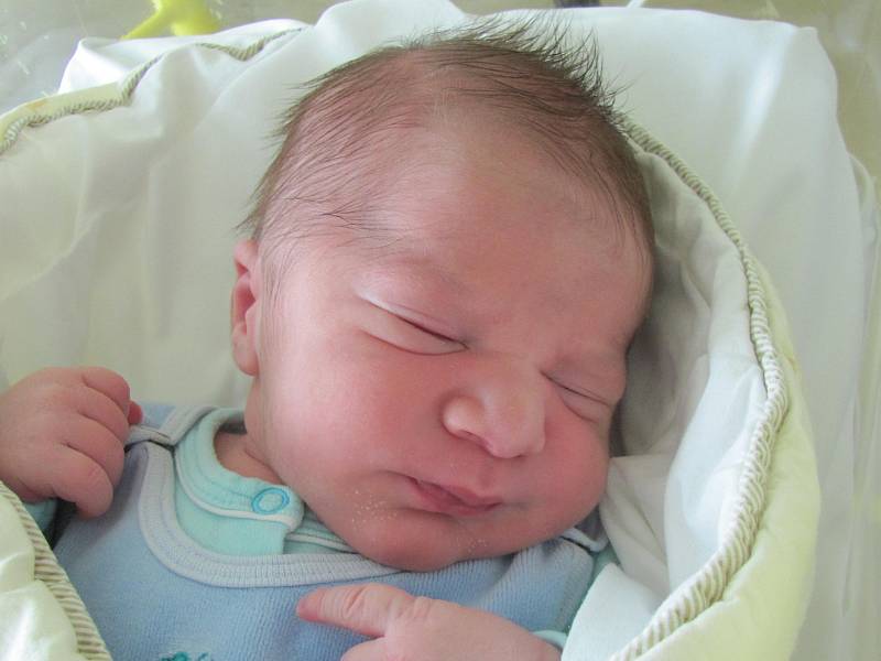Denis Rigo se narodil Renatě Rigové z Jiříkova 21. dubna v českolipské porodnici. Měřil 50 cm a vážil 3,95 kg.
