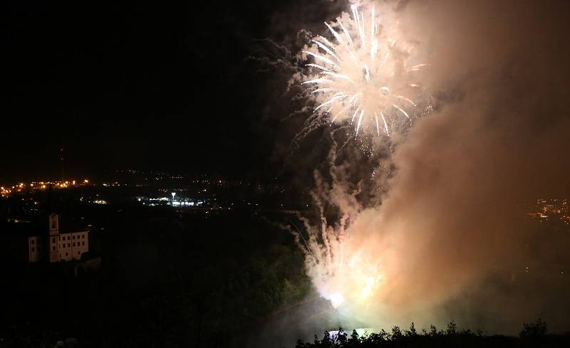 Městské slavnosti v Děčíně 2017, ohňostroj.