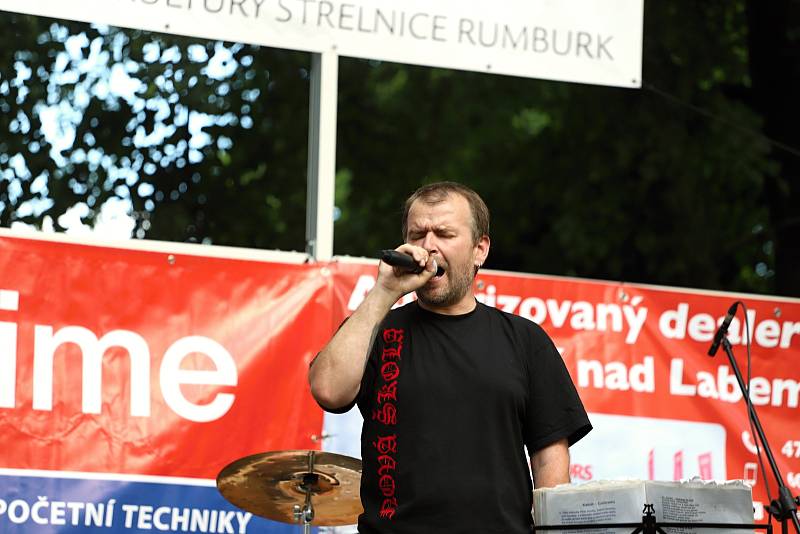 Karlovarský festival dorazil do Rumburka, zazpíval i Schmitzer.