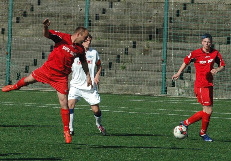 REMÍZA A PENALTY. Junior Děčín doma urval proti Kamenici dva body.