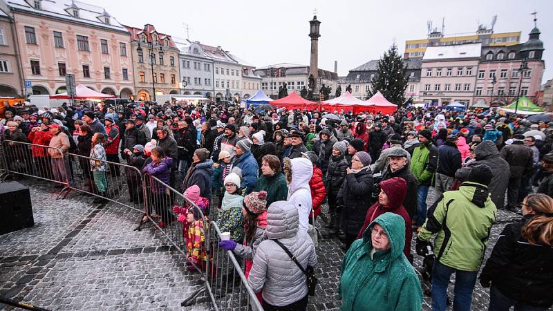 Rozsvěcení vánočního stromu v Rumburku. 