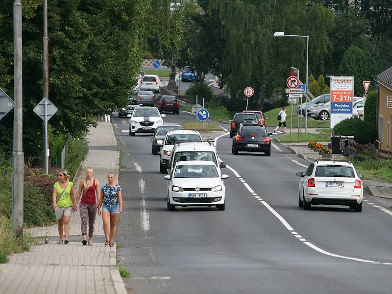 Pražská ulice v Rumburku.