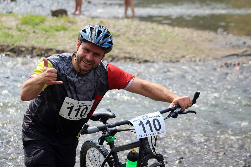 Triatlon Železný knedlík 2018 absolvovalo téměř 120 závodníků.