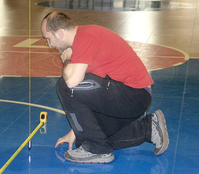 Přestavba zimního stadionu v Děčíně na basketbalovou arénu 