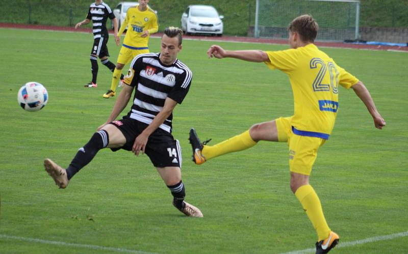 PORÁŽKA. Varnsdorf doma prohrál s Českými Budějovicemi 2:3.