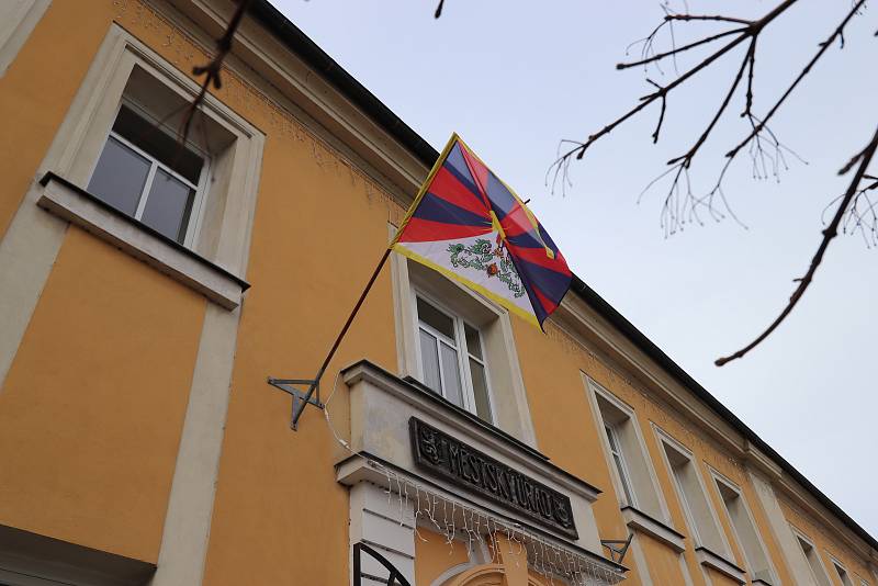 Tibetská vlajka poprvé zavlála i ve Varnsdorfu.