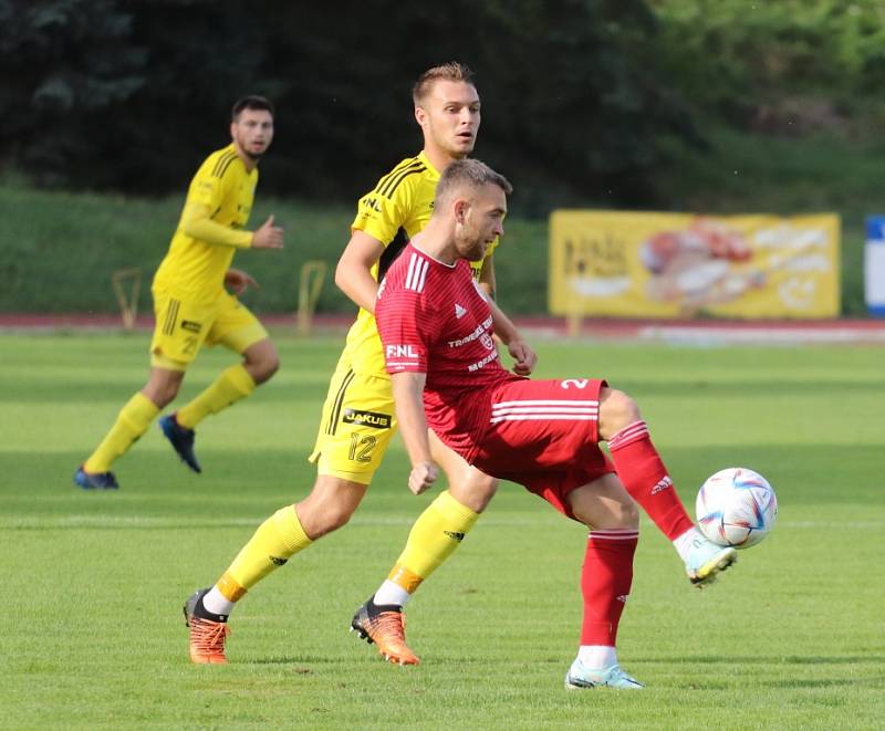 Druhá fotbalová liga: Varnsdorf - Třinec 3:0 (0:0).