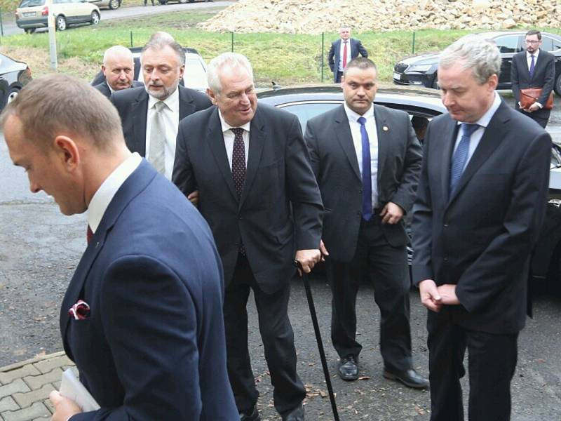 Miloš Zeman přijel do děčínské firmy Valdemar Grešík.