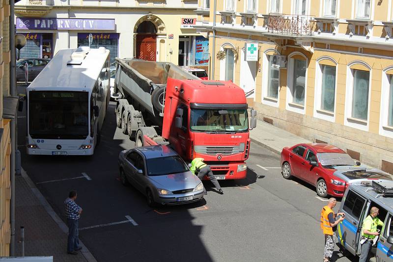 Dopravní situace je v Děčíně kvůli řadě uzavírek velmi komplikovaná.