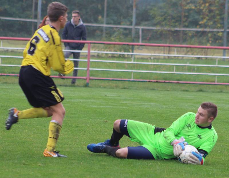 DOROSTENCI JUNIORU DĚČÍN doma nestačili na rezervu Ústí nad Labem.