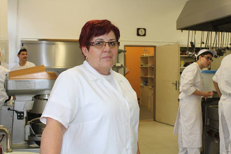 Hana Kalivodová, učitelka odborného výcviku gastronomických oborů.