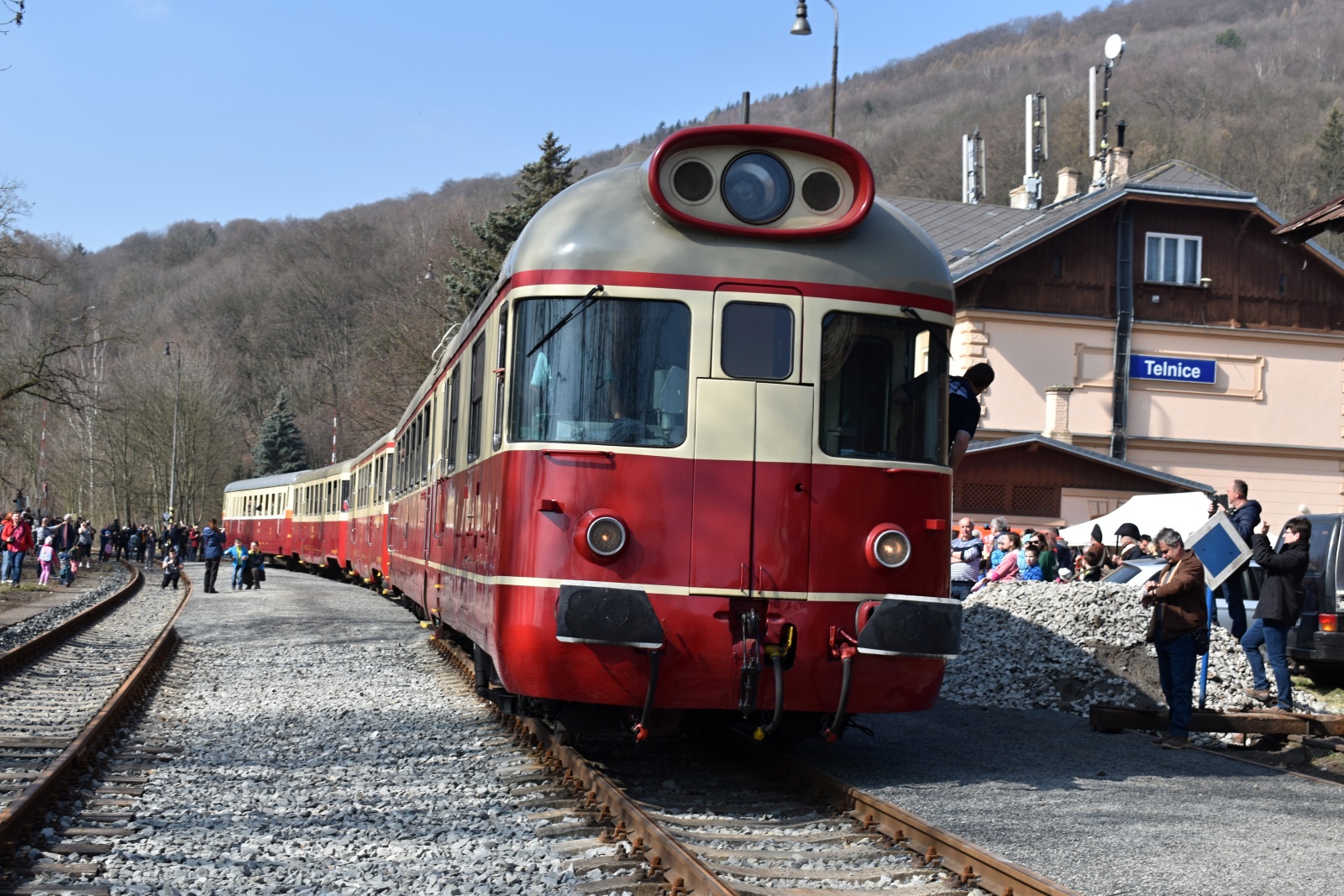 Na tratě v Ústeckém kraji se se začátkem sezony vrací turistické vlaky -  Děčínský deník