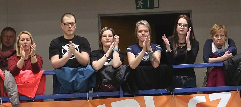 Basketbalové derby mezi Děčínem a Ústím nad Labem.