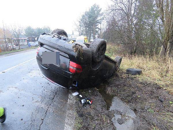 Auto Martina Fenina po nehoda u Libouchce.