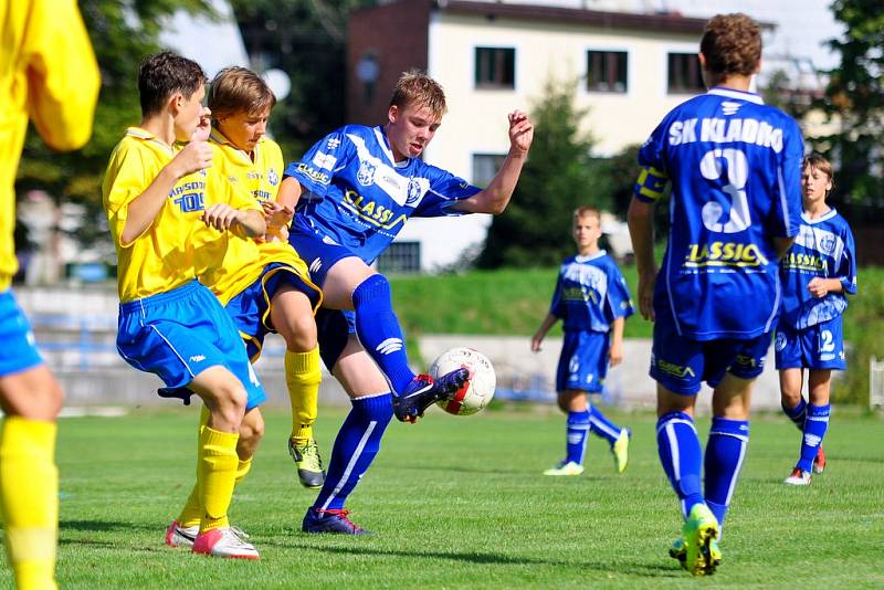 NEDAŘILO SE. Mladíci FAŠV U 14 dostali od Kladna jedenáct branek.