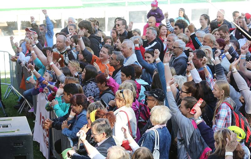 V Děčíně proběhlo ve středu 7. června 2017 živé vysílání Snídaně s Novou.