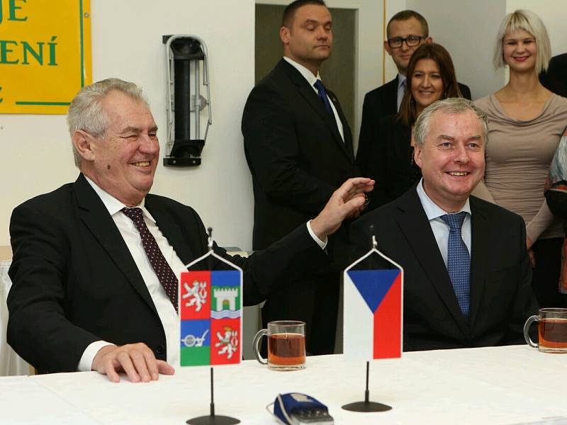 Miloš Zeman na setkání se zaměstnanci firmy Valdemar Grešík.