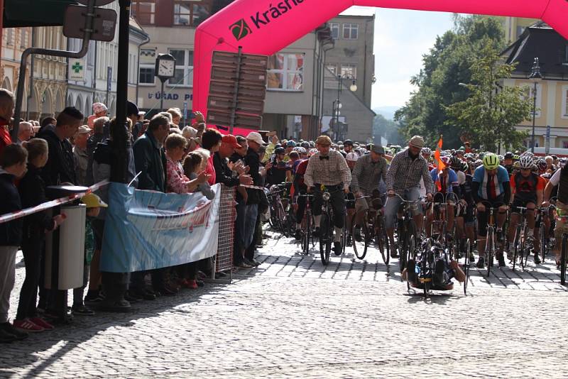 CYKLISTIKA. V Rumburku se konal tradiční Tour de Zeleňák.