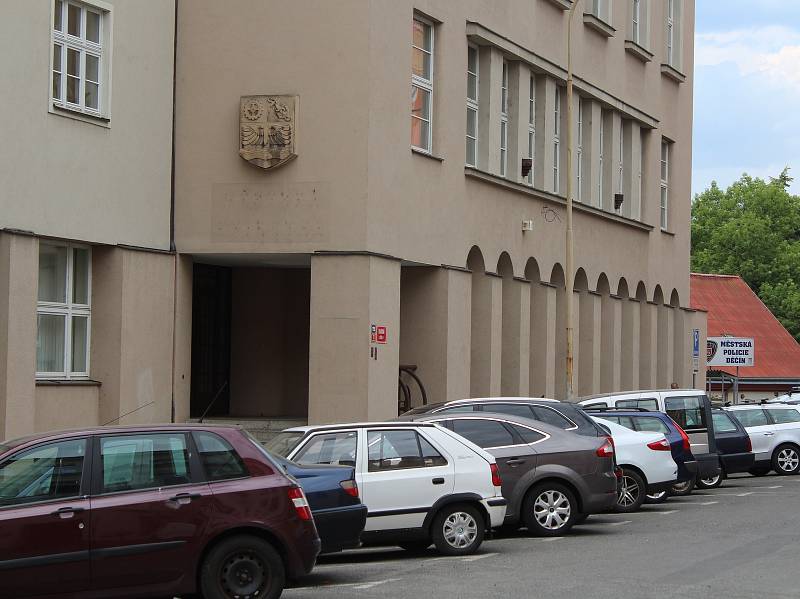 Bývala knihovna v Děčíně.