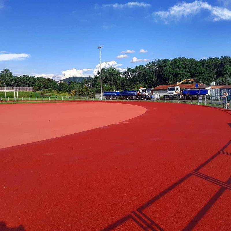 Atletický stadion v Děčíně v roce 2020.