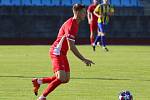 Fotbalisté Varnsdorfu (ve žlutém) doma remizovali s Blanskem 1:1.