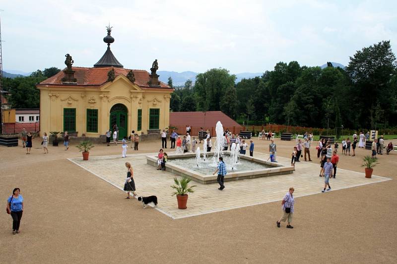 Jižní zahrady děčínského zámku jsou již přístupné veřejnosti.