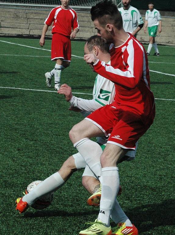 HEŘMANOV (v bílém) porazil Dobkovice 6:1.