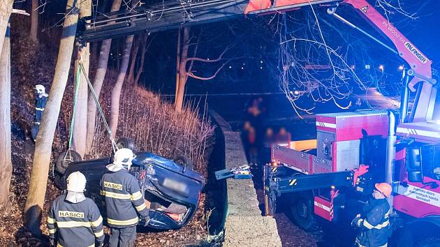 Dopravní nehoda ve Varnsdorfu, úterý 21. března 2017 večer.