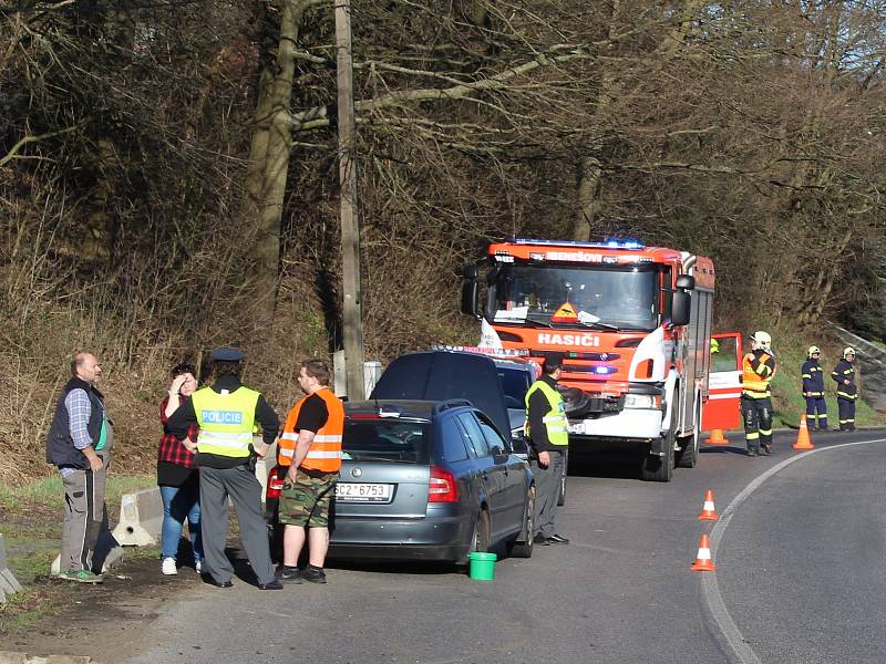 Dopravní nehoda mezi Malou Velení a Benešovem nad Ploučnicí.