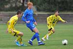 REMÍZA. Varnsdorf (ve žlutém) uhrál v přátelském utkání proti Liberci výsledek 0:0.