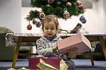Sbírka vánočních dárků pro děti Krabice od bot. Ilustrační foto