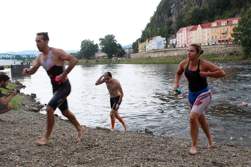 Triatlon Železný knedlík 2018 absolvovalo téměř 120 závodníků.