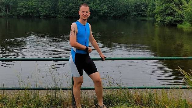 Tomáš Křeček, fotbalový rozhodčí, kterého například baví triatlon.