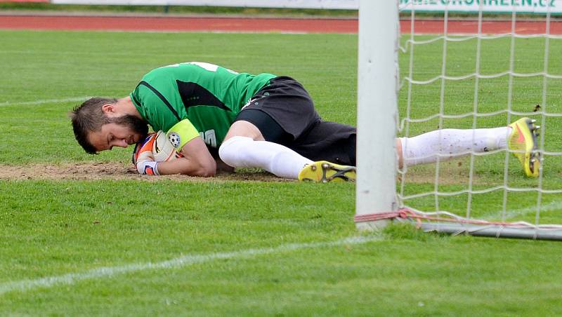 TŘI BODY ZŮSTALY DOMA. Varnsdorf (ve žlutém) porazil Opavu 2:1.