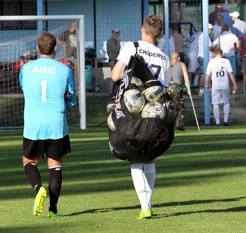 VELKÝ ŠENOV SE loučil se soutěží porážkou 6:10 v Chuderově.