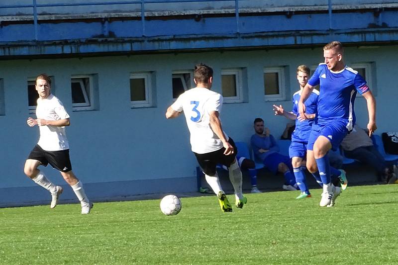 PORÁŽKA. Fotbalisté Modré prohráli v Lovosicích zaslouženě 0:2.