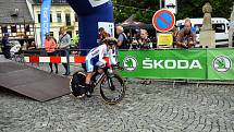 Letošní Tour de Feminin má za sebou první etapu. Čtvrteční časovku vyhrála Vittoria Bussi z Itálie.