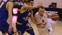 DERBY. Děčínští basketbalisté přivítali Ústí nad Labem.