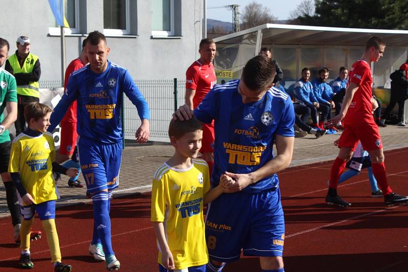 REMÍZA. Varnsdorf (v modrém) hrál s Vítkovicemi 0:0.