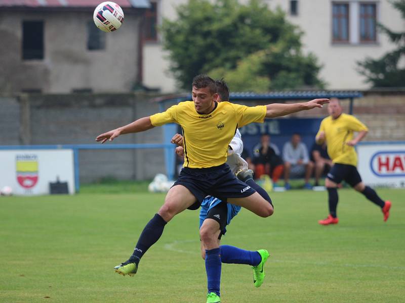 RUMBURKU PRVNÍ KOLO NEVYŠLO. V Oldřichově prohrál vysoko 2:6.